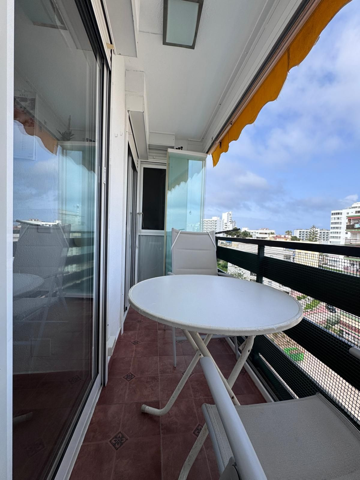 Se vende Apartamento Planta Media de 2 dormitorios en Costa Del Sol, Málaga, España