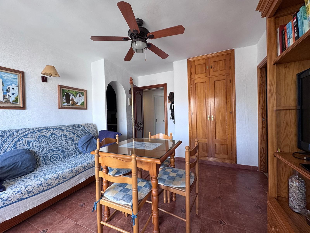Se vende Apartamento Planta Media de 2 dormitorios en Costa Del Sol, Málaga, España
