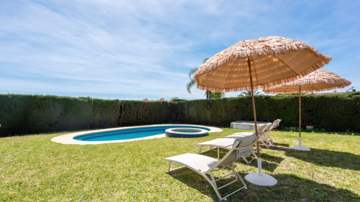 4 Bed Townhouse for sale in Estepona Costa Del Sol, Málaga, Spain