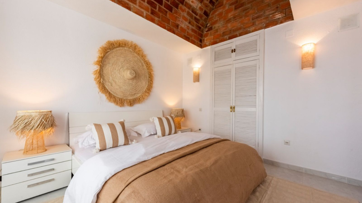 4 Bed Townhouse for sale in Estepona Costa Del Sol, Málaga, Spain