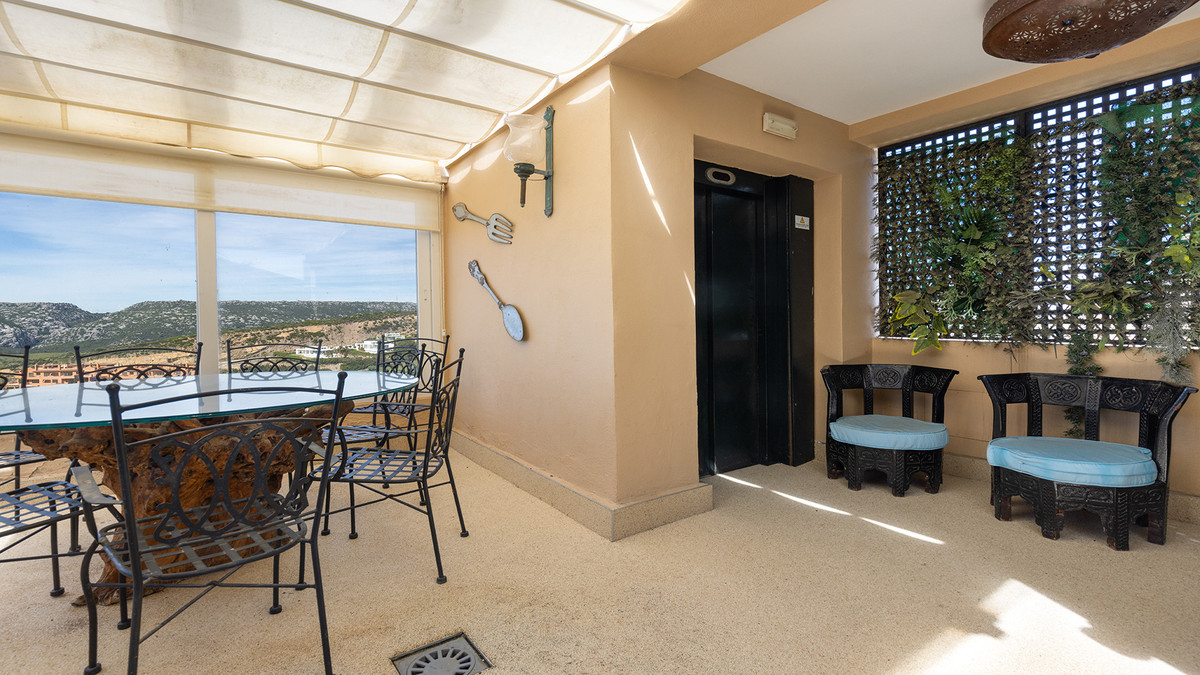 3 Bed Apartment for sale in Doña Julia Costa Del Sol, Málaga, Spain