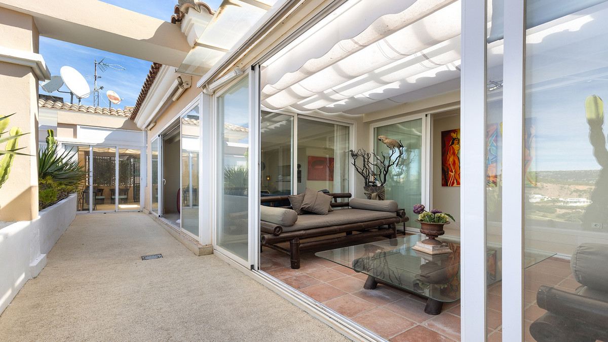 3 Bed Apartment for sale in Doña Julia Costa Del Sol, Málaga, Spain