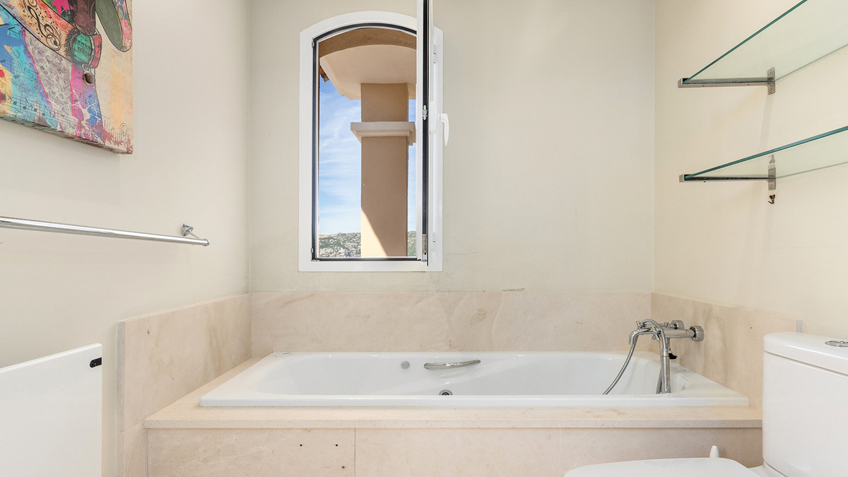 3 Bed Apartment for sale in Doña Julia Costa Del Sol, Málaga, Spain