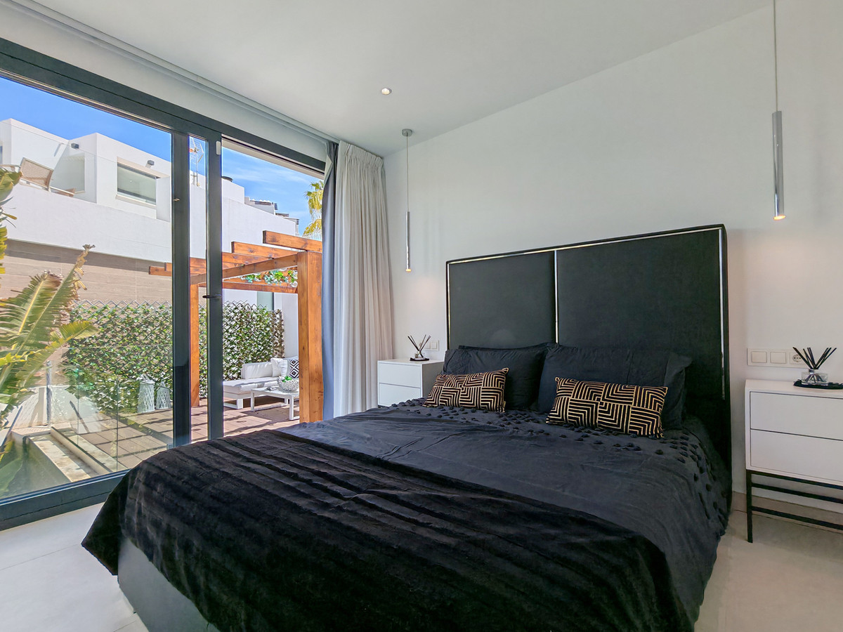 5 Bed Townhouse for sale in Estepona Costa Del Sol, Málaga, Spain