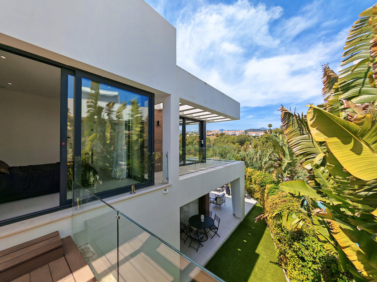 5 Bed Townhouse for sale in Estepona Costa Del Sol, Málaga, Spain