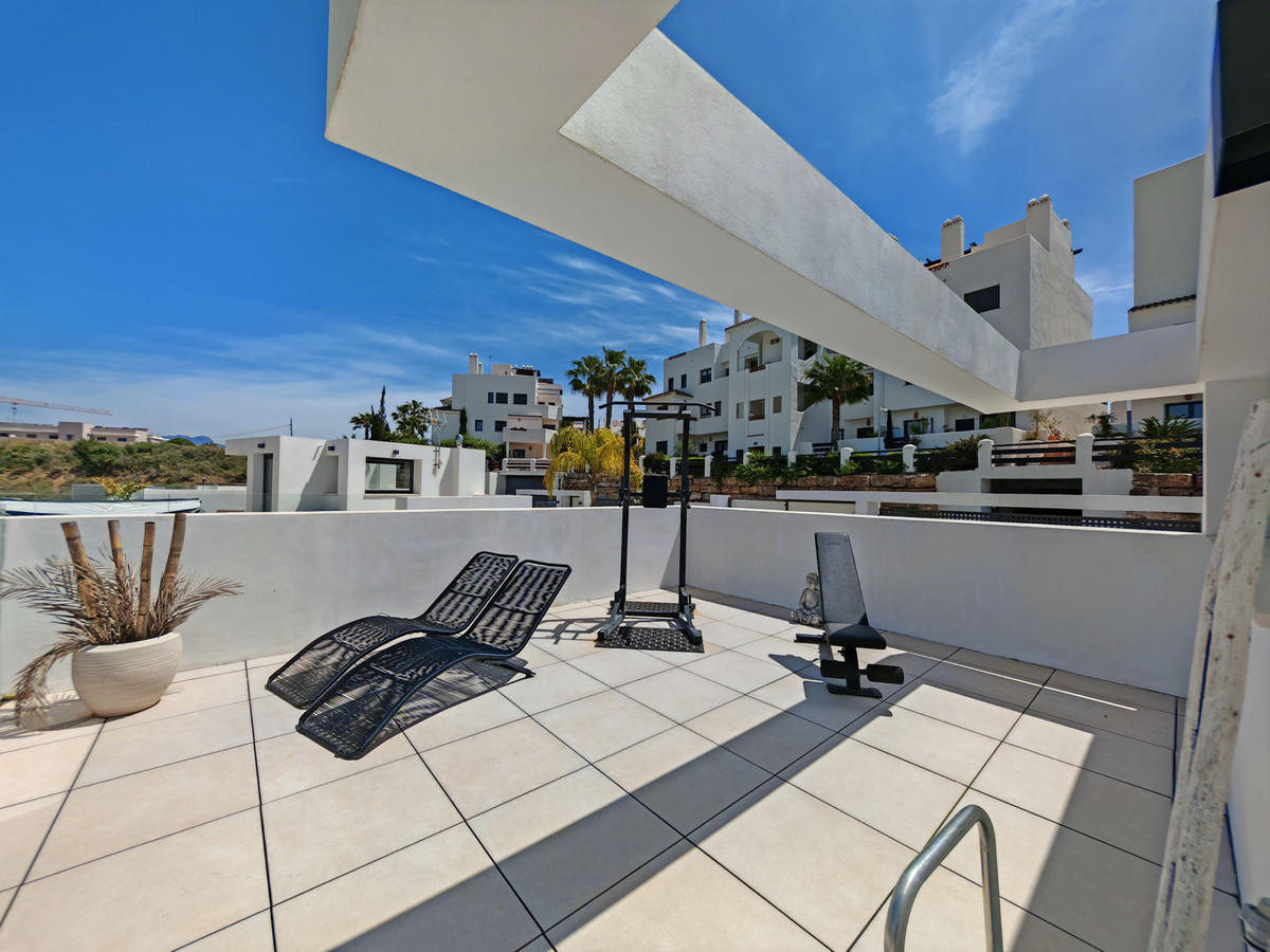 5 Bed Townhouse for sale in Estepona Costa Del Sol, Málaga, Spain