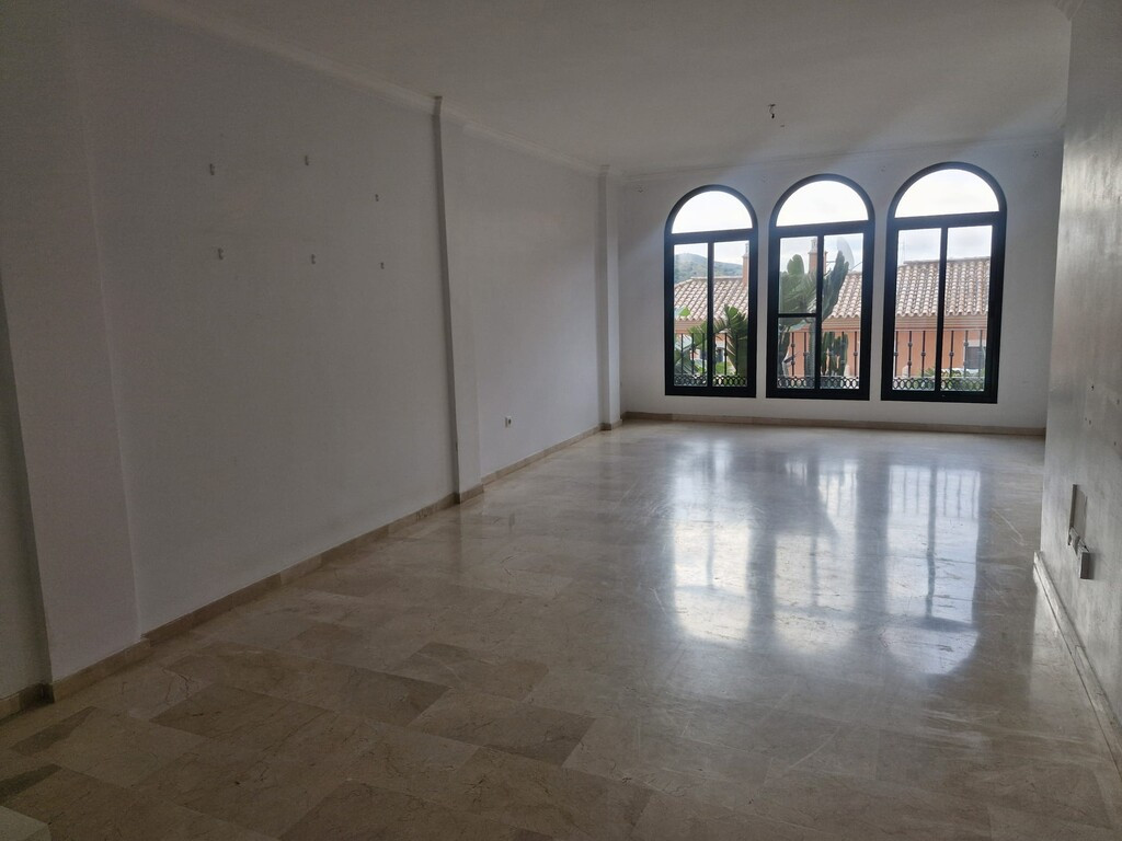 Se vende Apartamento Planta Media de 2 dormitorios en Costa Del Sol, Málaga, España