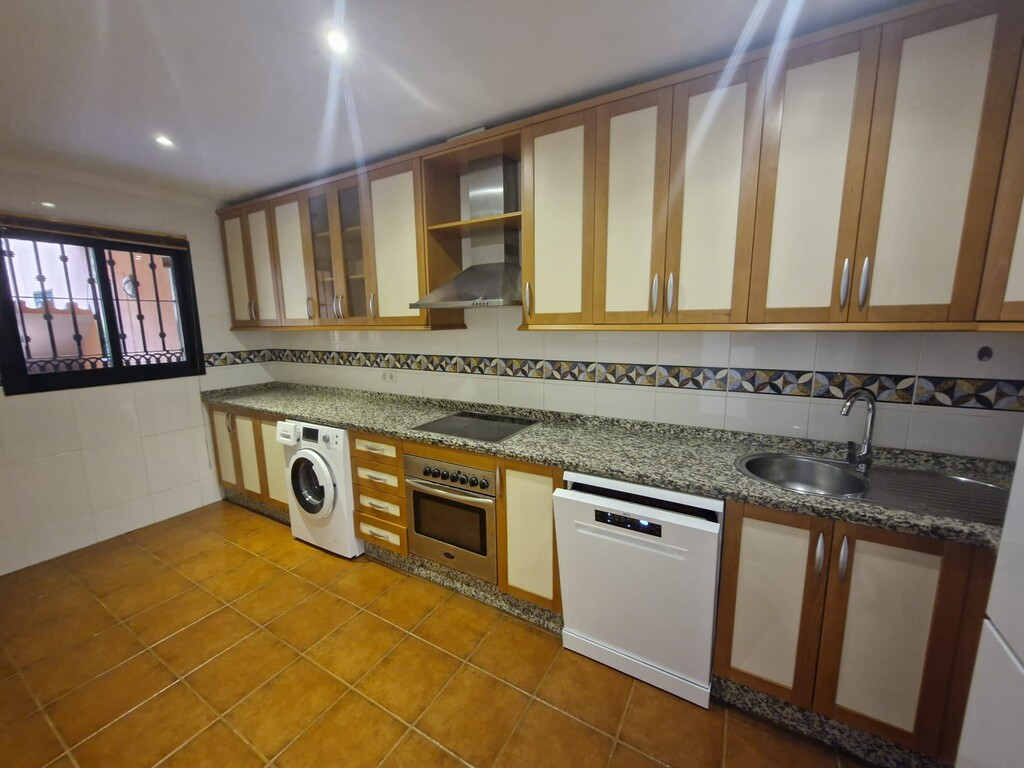 Se vende Apartamento Planta Media de 2 dormitorios en Costa Del Sol, Málaga, España