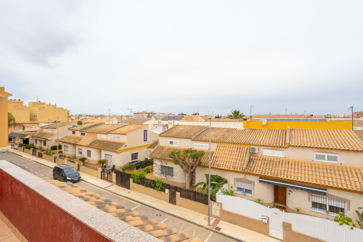 Se vende Adosada de 4 dormitorios en Costa Calida, Murcia, España