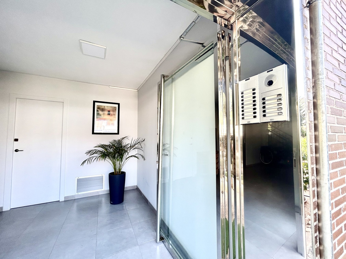 2 Bed Apartment for sale in La Zenia Costa Blanca, Alicante, Spain