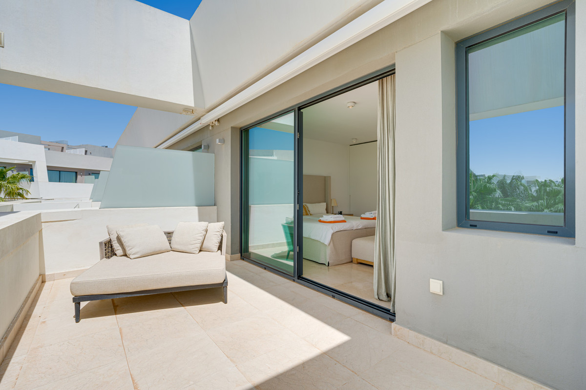 4 Bed Townhouse for sale in La Cala De Mijas Costa Del Sol, Málaga, Spain