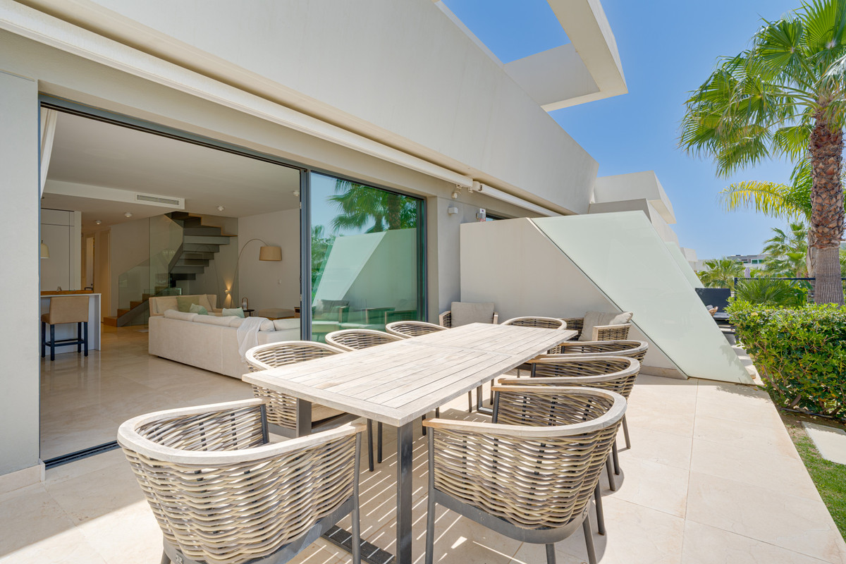 4 Bed Townhouse for sale in La Cala De Mijas Costa Del Sol, Málaga, Spain
