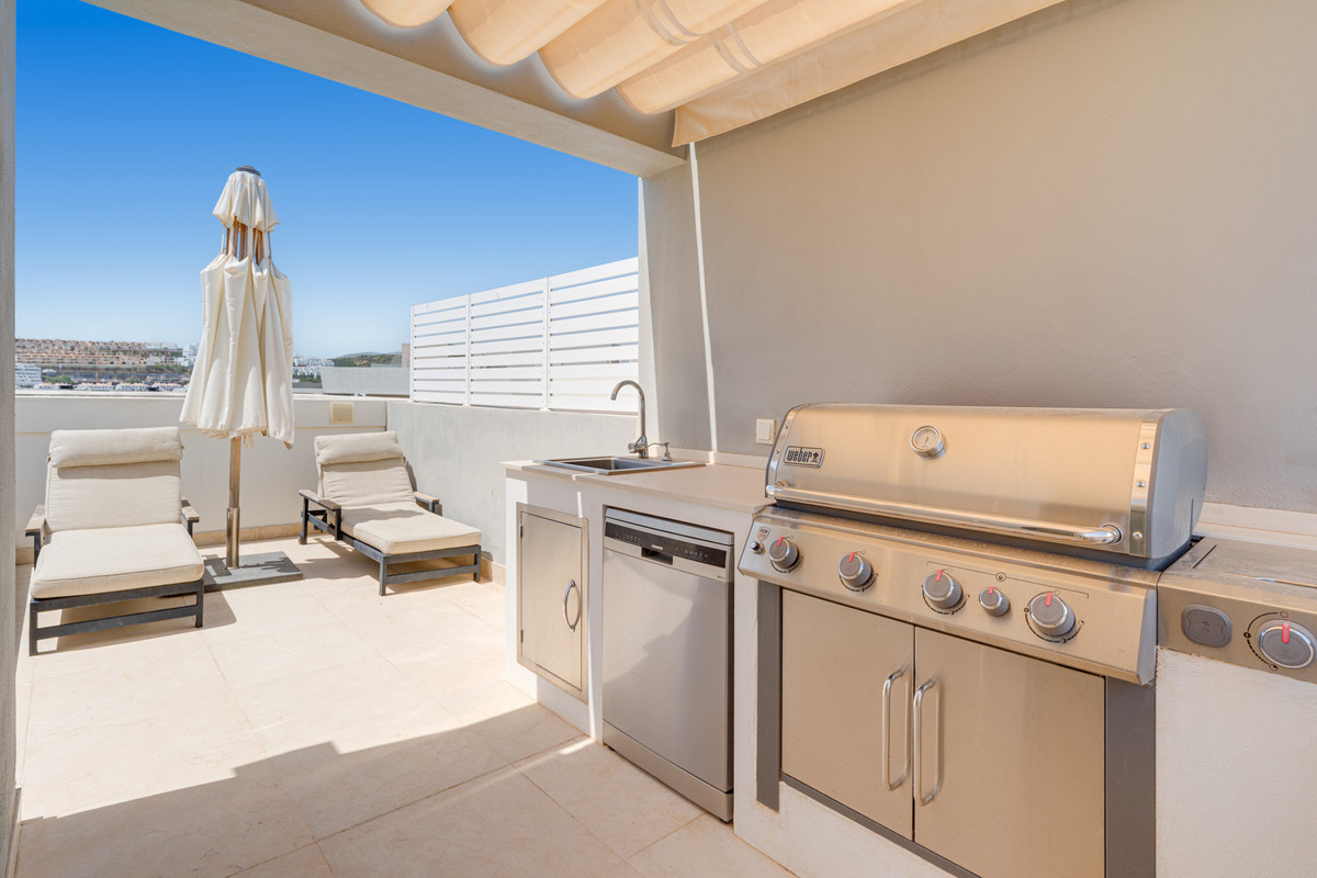 4 Bed Townhouse for sale in La Cala De Mijas Costa Del Sol, Málaga, Spain