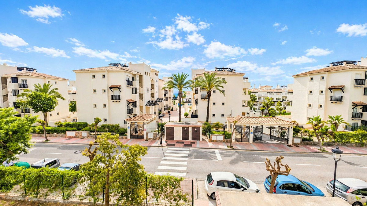 2 Bed Apartment for sale in Manilva Costa Del Sol, Málaga, Spain