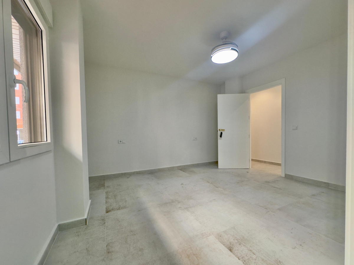 Se vende Apartamento Planta Baja de 3 dormitorios en Costa Blanca, Alicante, España