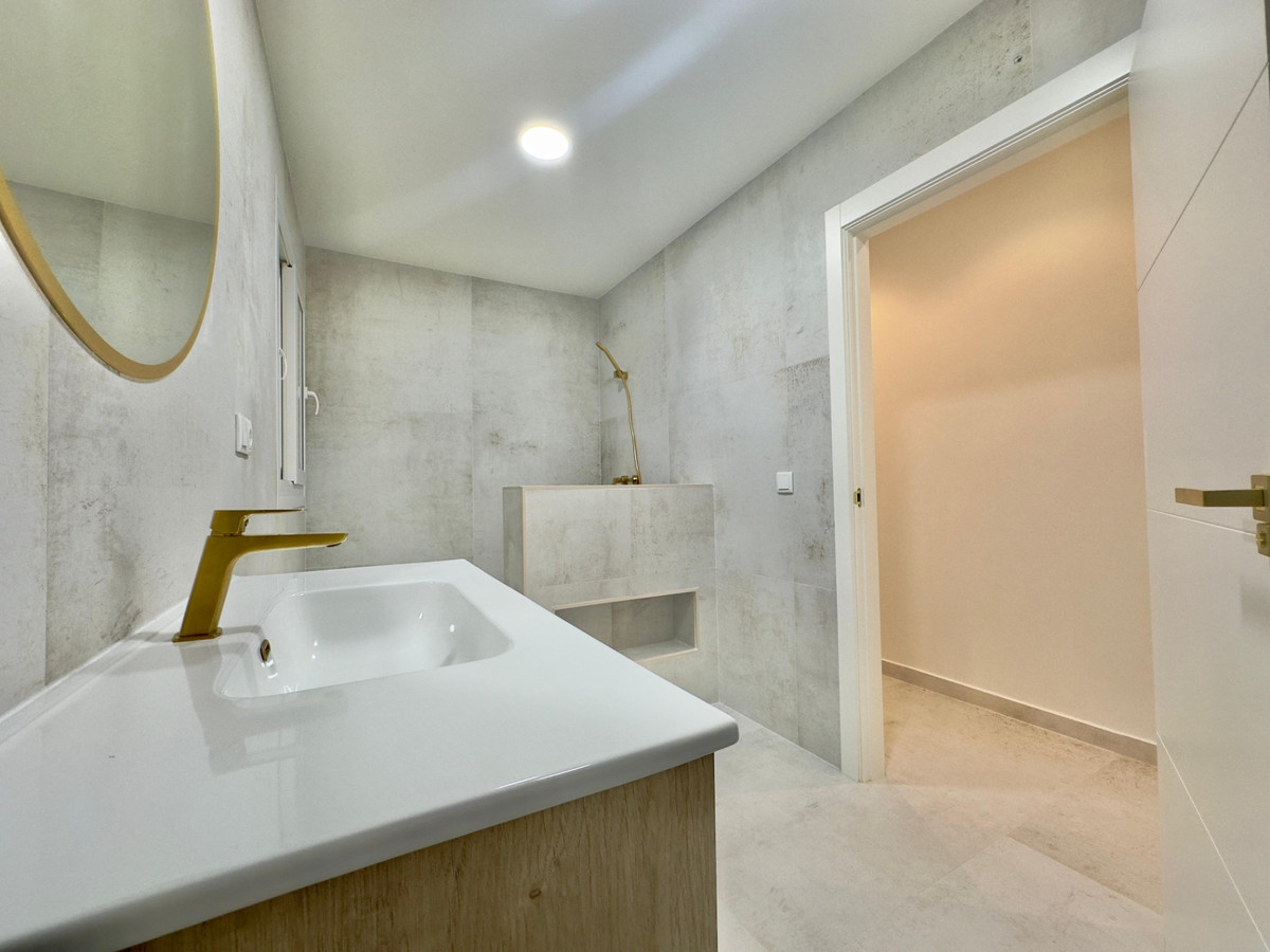 Se vende Apartamento Planta Baja de 3 dormitorios en Costa Blanca, Alicante, España