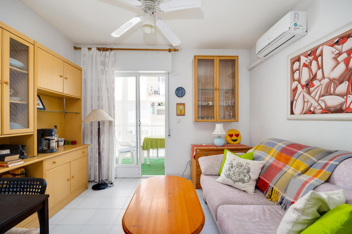 Se vende Apartamento Planta Media de 1 dormitorios en Costa Blanca, Alicante, España