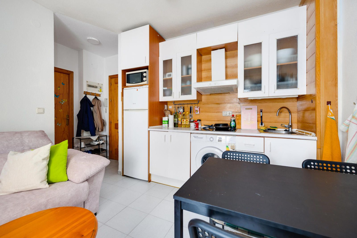 Se vende Apartamento Planta Media de 1 dormitorios en Costa Blanca, Alicante, España
