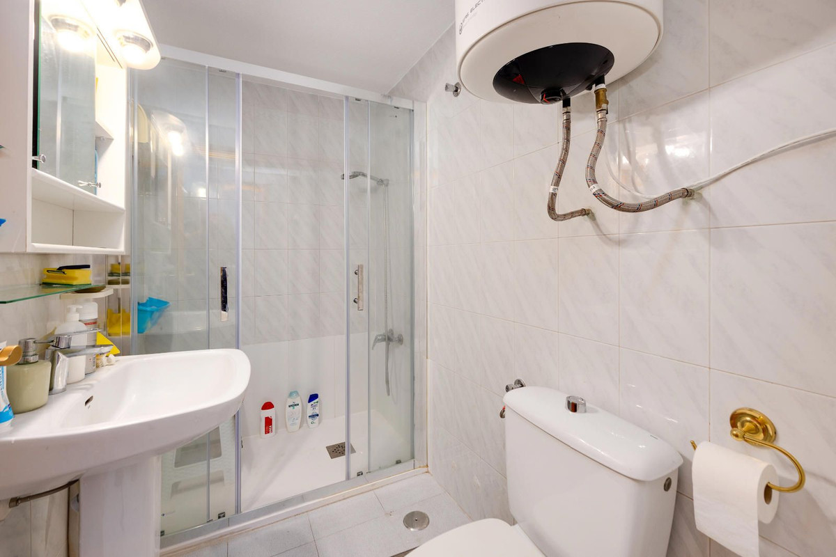 Se vende Apartamento Planta Media de 1 dormitorios en Costa Blanca, Alicante, España