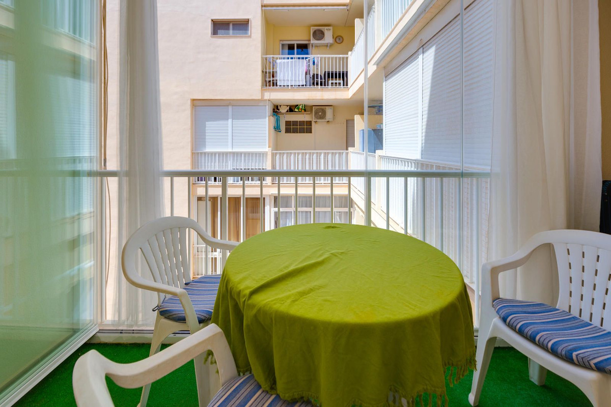 Se vende Apartamento Planta Media de 1 dormitorios en Costa Blanca, Alicante, España