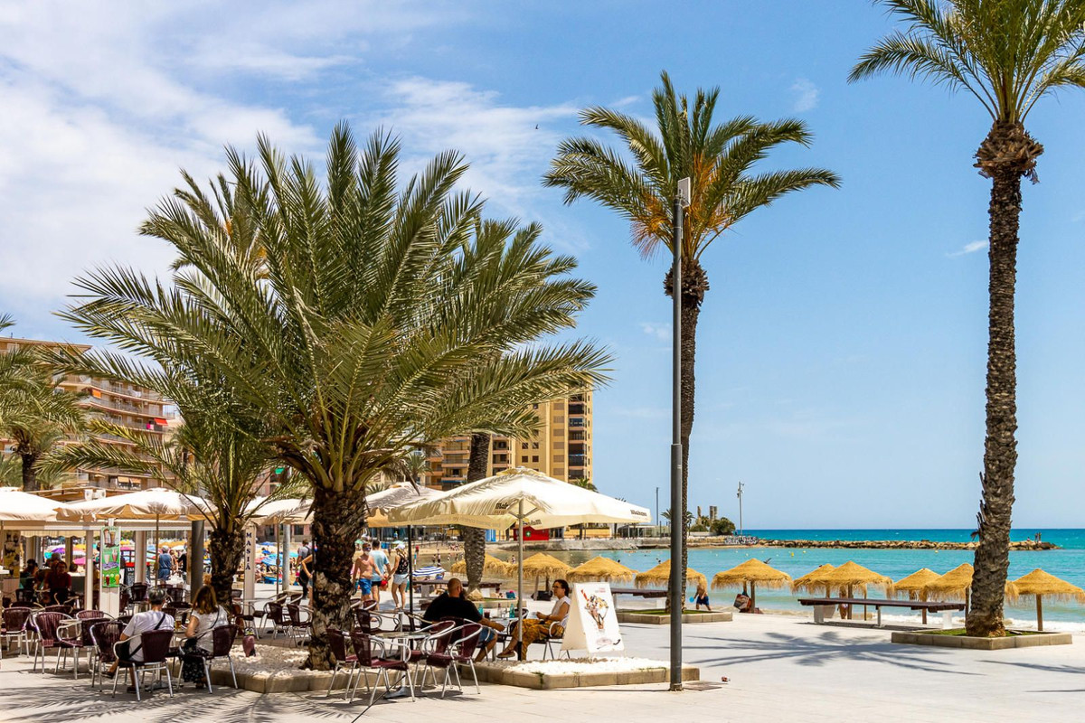 Se vende Apartamento Planta Media de 1 dormitorios en Costa Blanca, Alicante, España