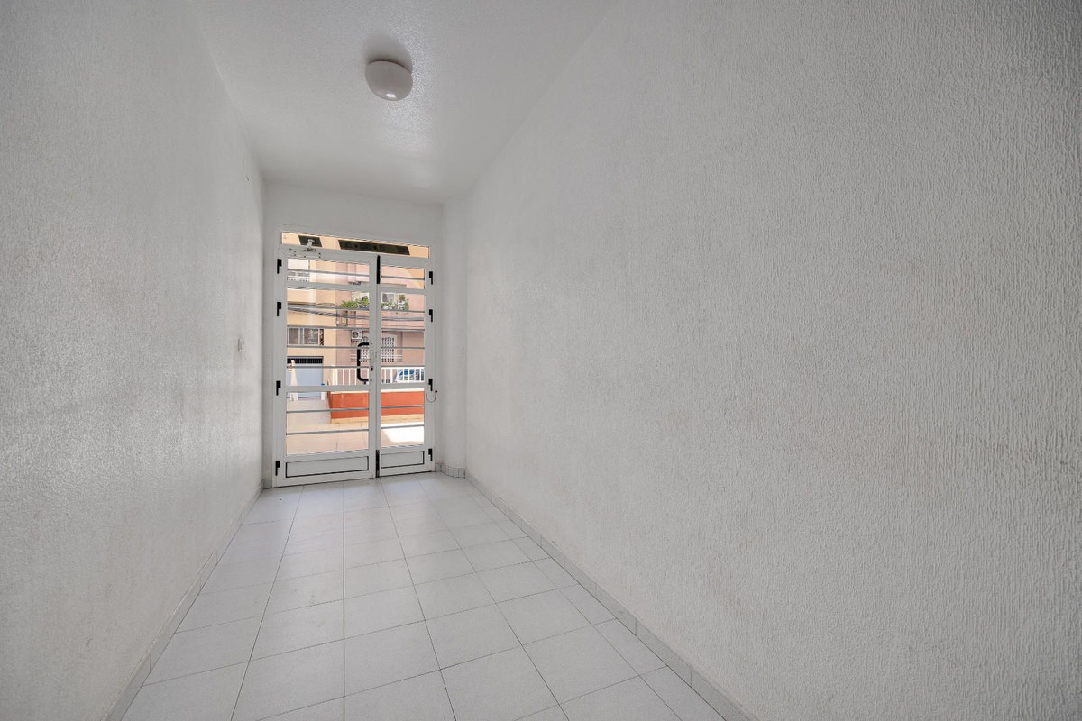 Se vende Apartamento Planta Media de 1 dormitorios en Costa Blanca, Alicante, España