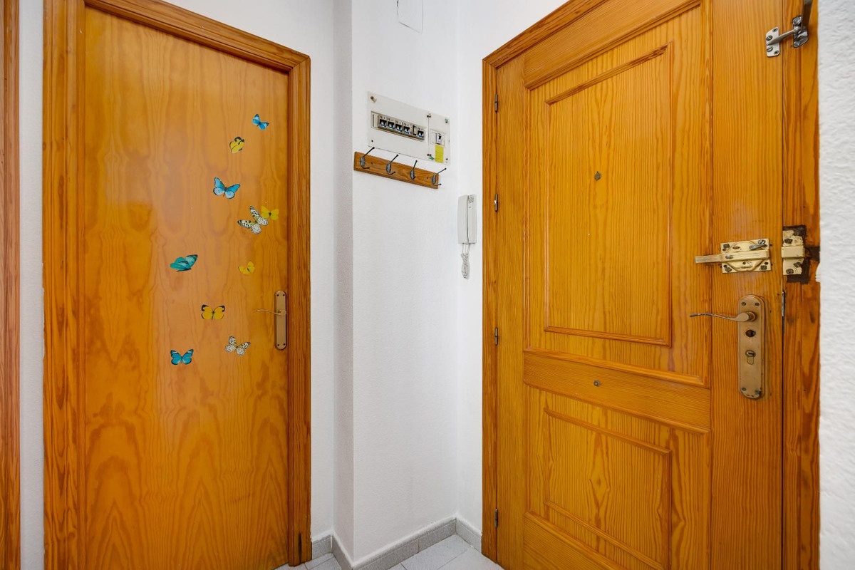 Se vende Apartamento Planta Media de 1 dormitorios en Costa Blanca, Alicante, España