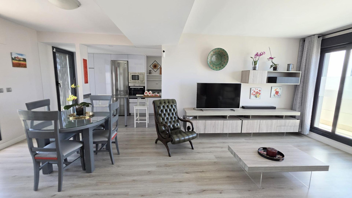 3 Bed Apartment for sale in La Colina Costa Del Sol, Málaga, Spain