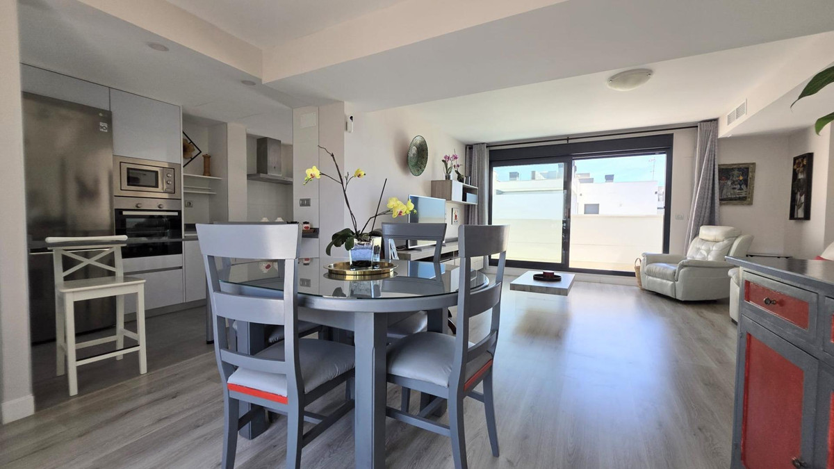3 Bed Apartment for sale in La Colina Costa Del Sol, Málaga, Spain