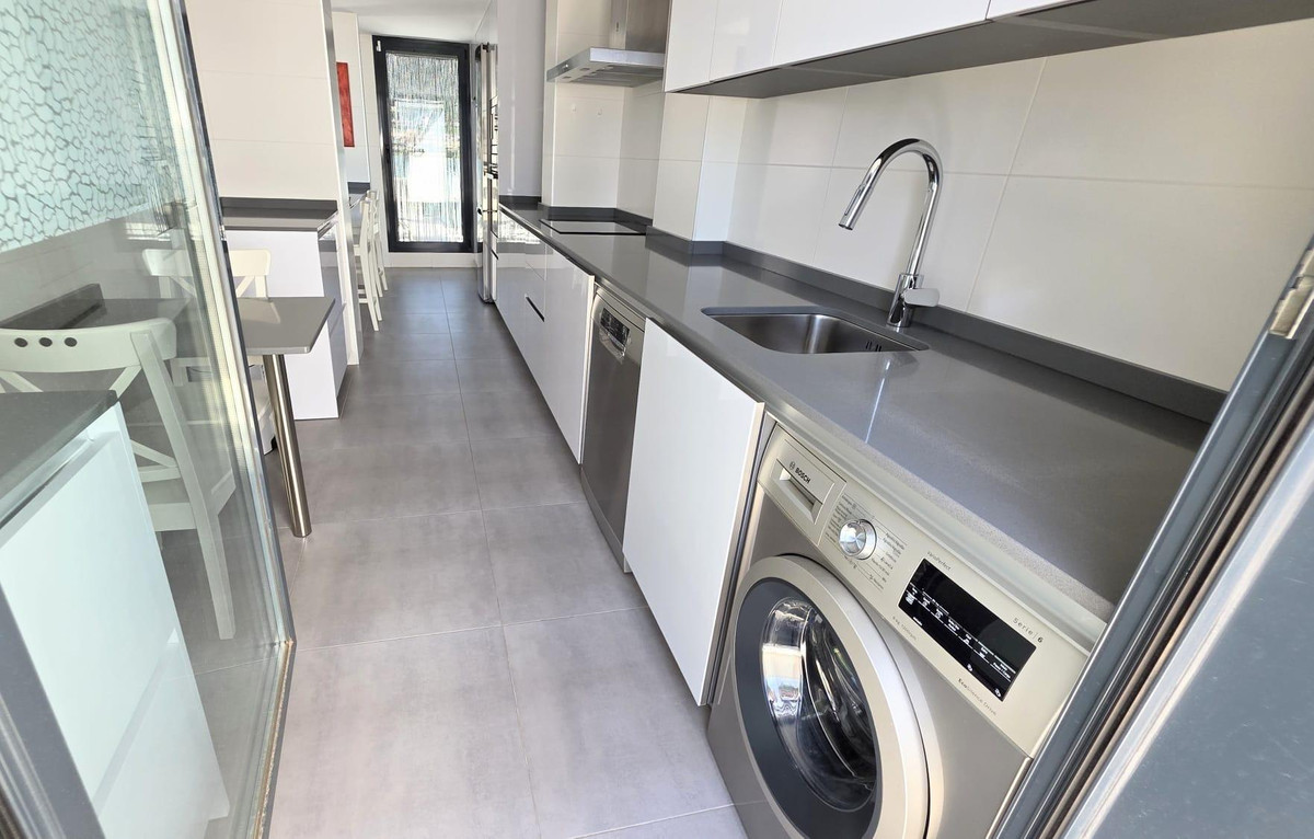 3 Bed Apartment for sale in La Colina Costa Del Sol, Málaga, Spain