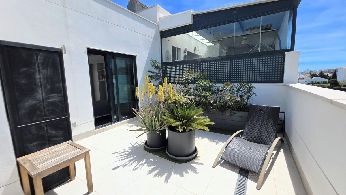 3 Bed Apartment for sale in La Colina Costa Del Sol, Málaga, Spain