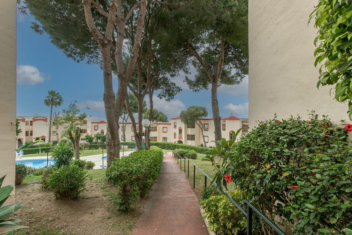 2 Bed Apartment for sale in Riviera Del Sol Costa Del Sol, Málaga, Spain