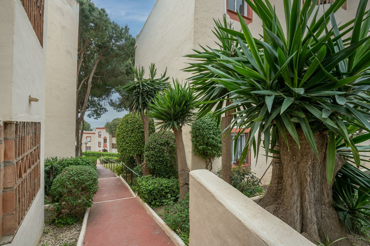 2 Bed Apartment for sale in Riviera Del Sol Costa Del Sol, Málaga, Spain