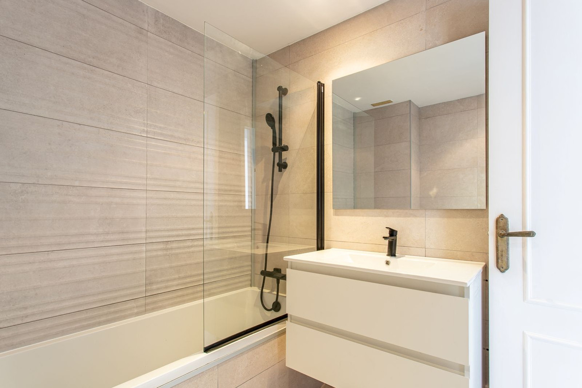 2 Bed Apartment for sale in Riviera Del Sol Costa Del Sol, Málaga, Spain