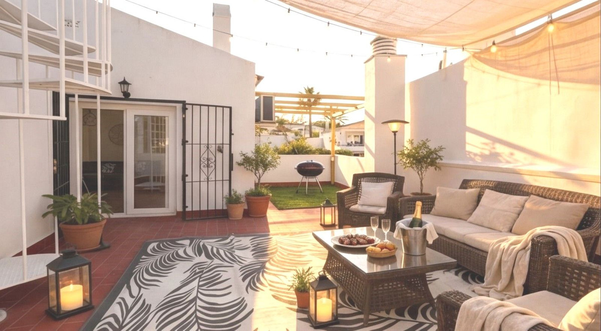 3 Bed Apartment for sale in Elviria Costa Del Sol, Málaga, Spain