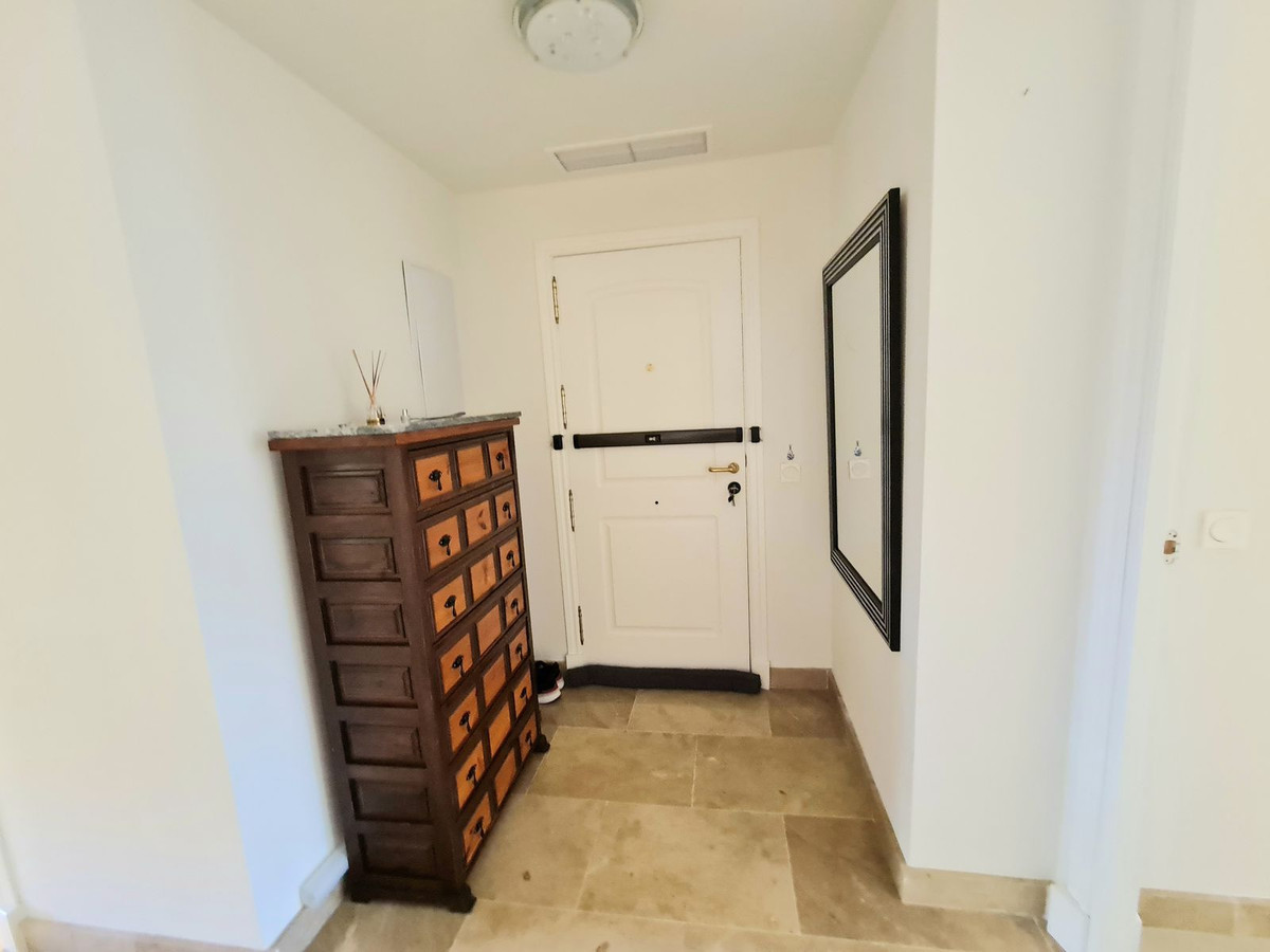 2 Bed Apartment for sale in La Duquesa Costa Del Sol, Málaga, Spain