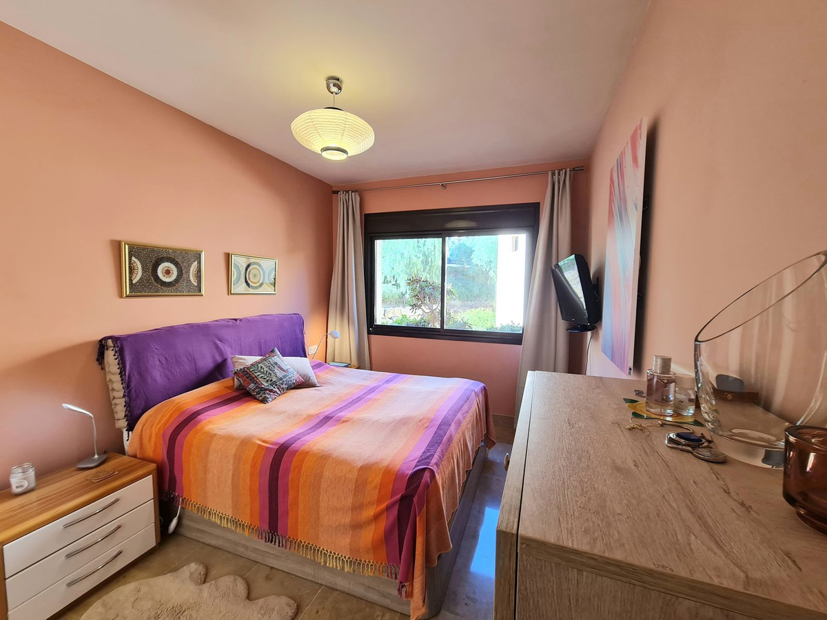 2 Bed Apartment for sale in La Duquesa Costa Del Sol, Málaga, Spain
