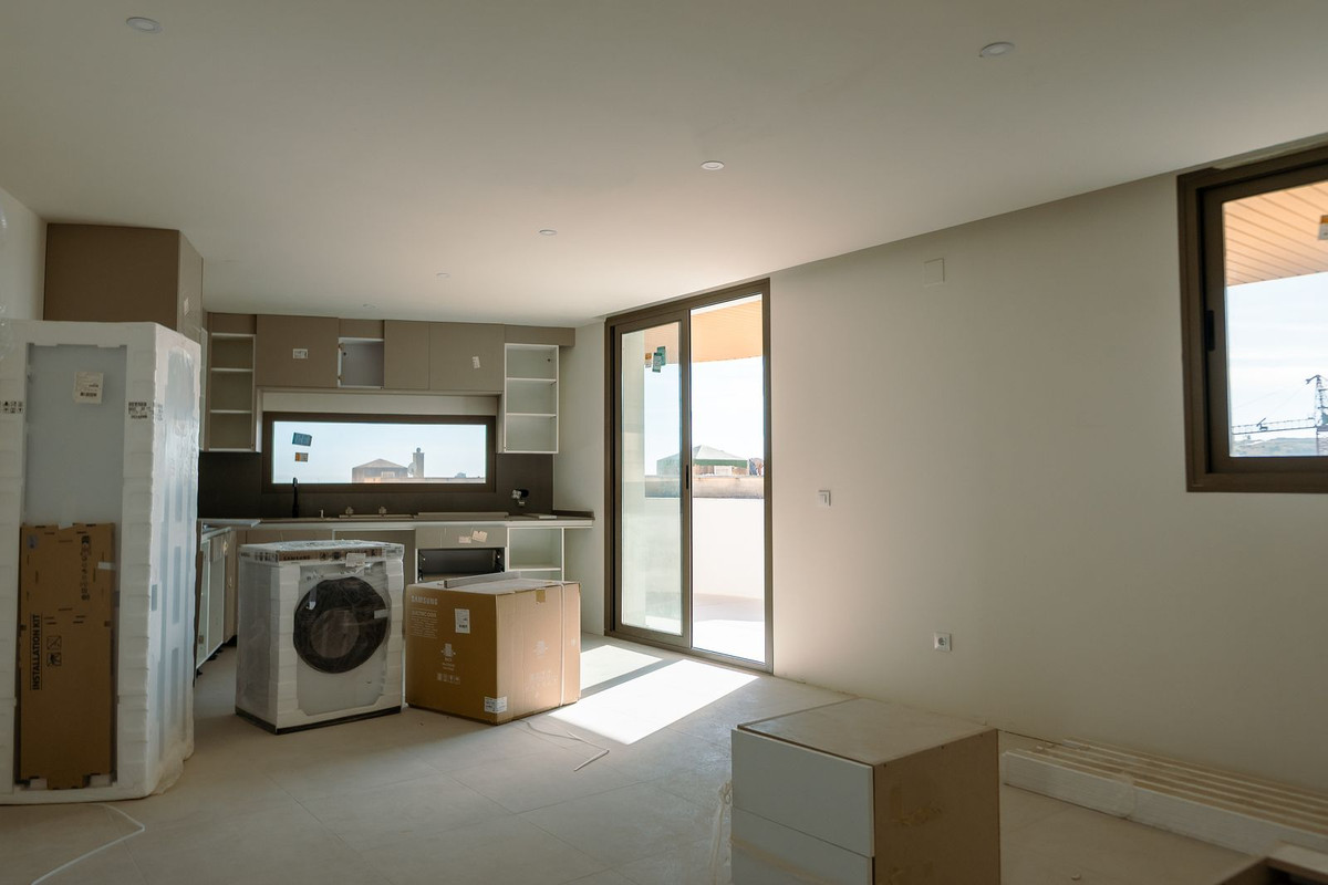 Se vende Apartamento Planta Media de 2 dormitorios en Costa Del Sol, Málaga, España