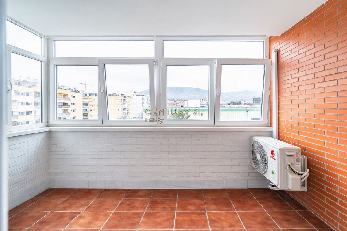 Se vende Apartamento Planta Media de 2 dormitorios en Costa Del Sol, Málaga, España
