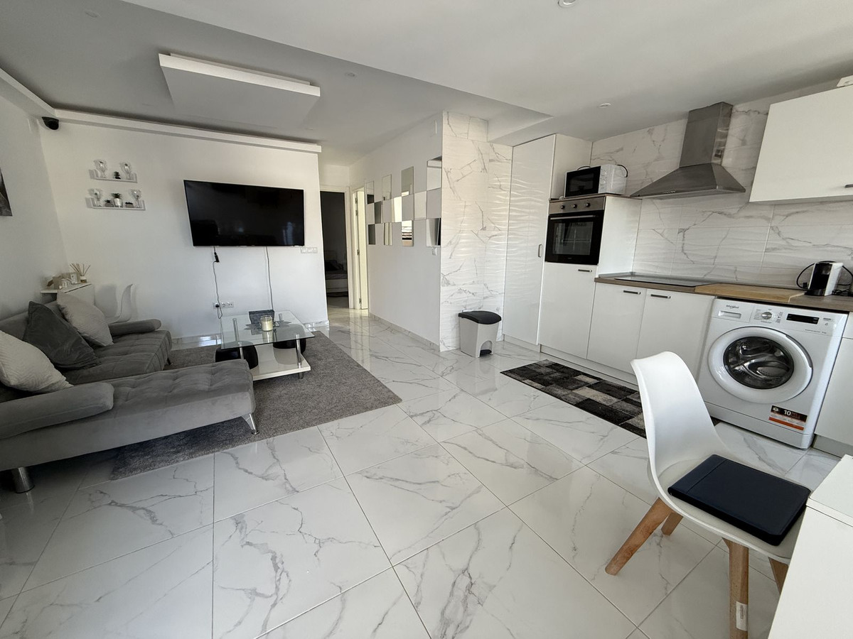 2 Bed Townhouse for sale in Torrevieja Costa Blanca, Alicante, Spain