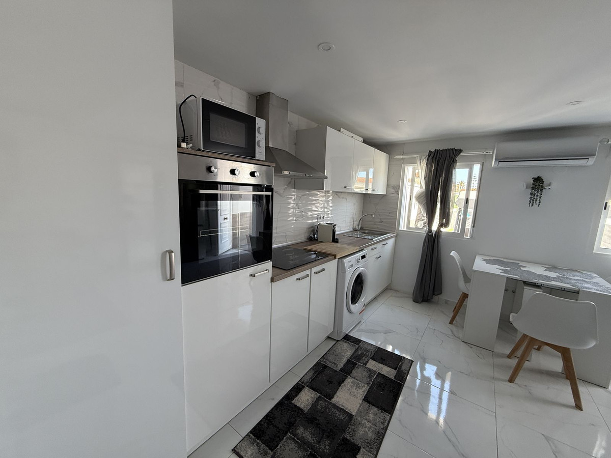 2 Bed Townhouse for sale in Torrevieja Costa Blanca, Alicante, Spain