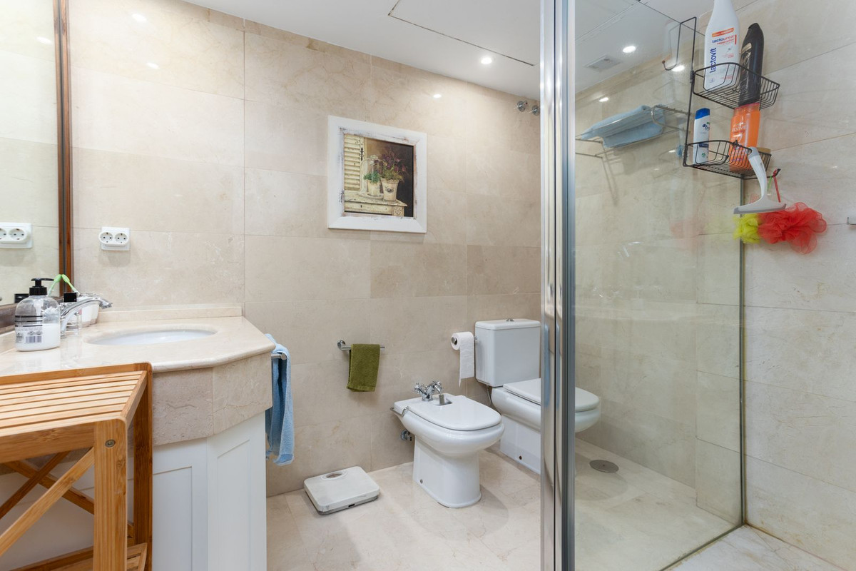 2 Bed Apartment for sale in San Pedro De Alcántara Costa Del Sol, Málaga, Spain