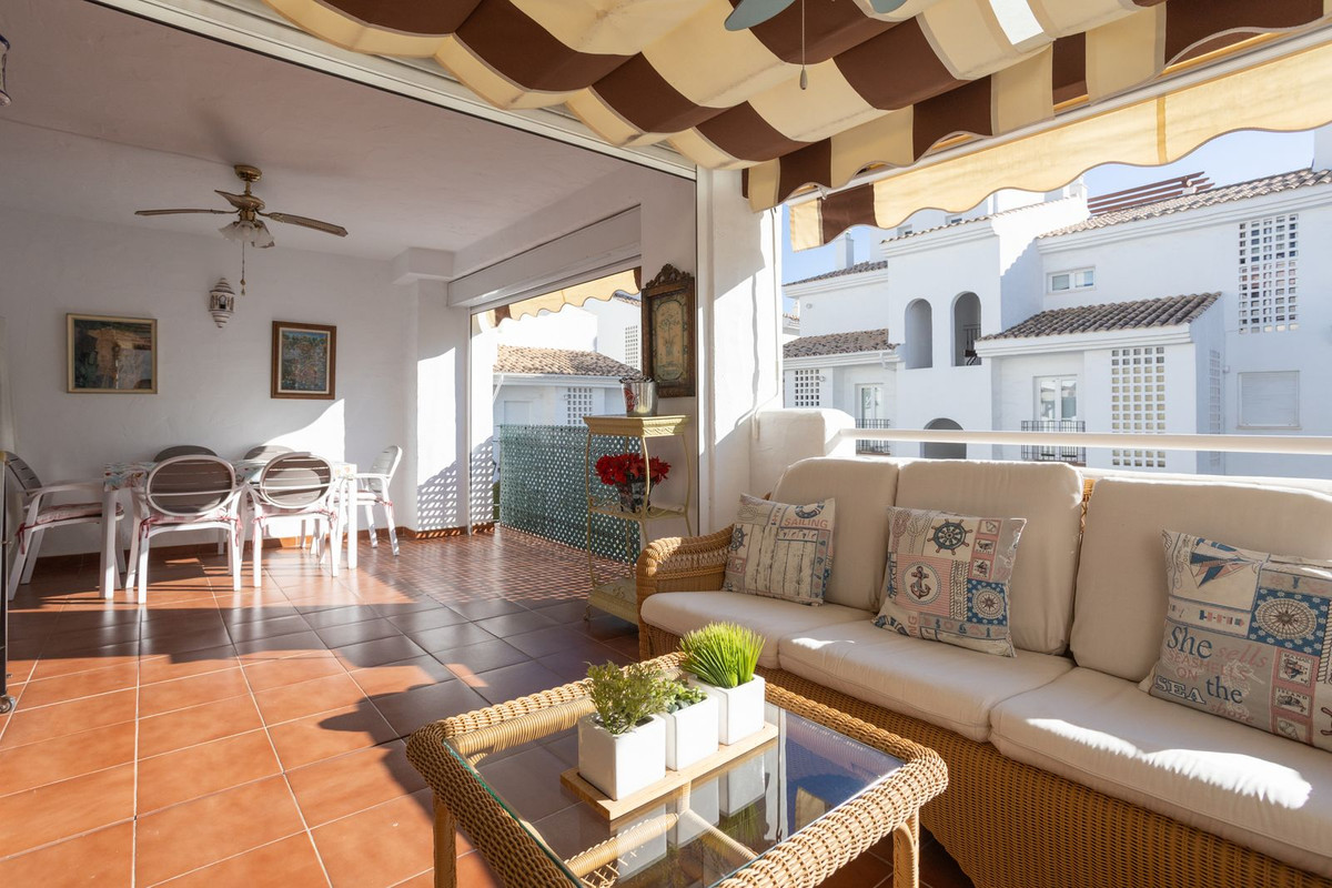 2 Bed Apartment for sale in San Pedro De Alcántara Costa Del Sol, Málaga, Spain