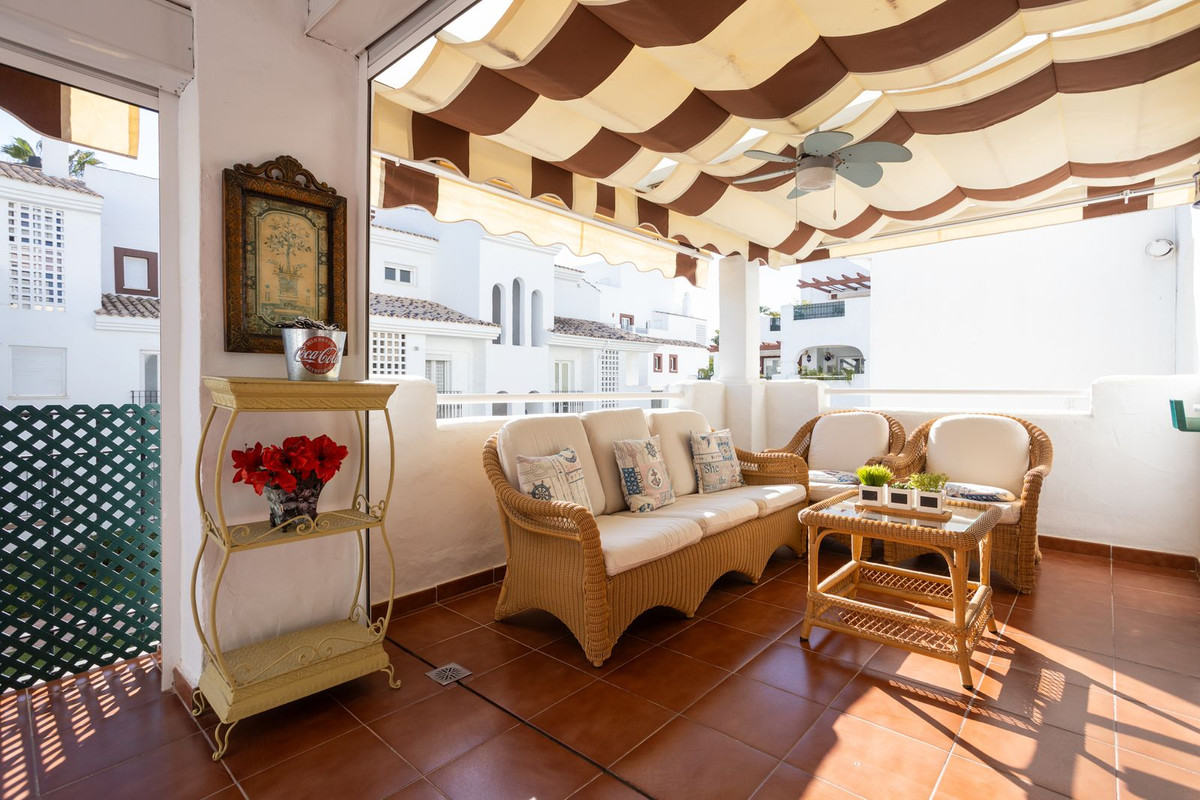 2 Bed Apartment for sale in San Pedro De Alcántara Costa Del Sol, Málaga, Spain