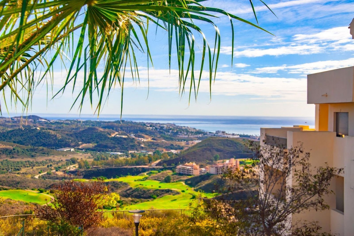 2 Bed Apartment for sale in La Cala De Mijas Costa Del Sol, Málaga, Spain