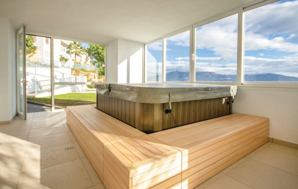 2 Bed Apartment for sale in La Cala De Mijas Costa Del Sol, Málaga, Spain