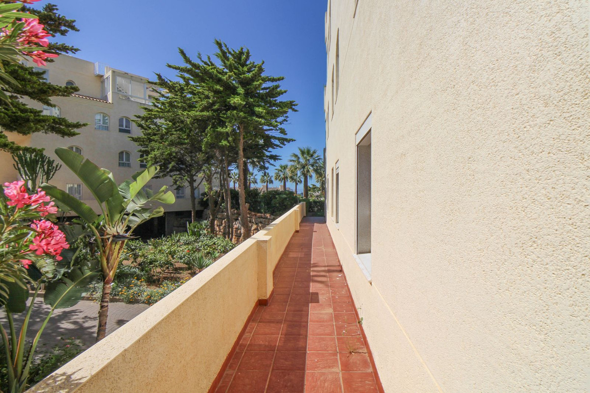 3 Bed Apartment for sale in El Chaparral Costa Del Sol, Málaga, Spain