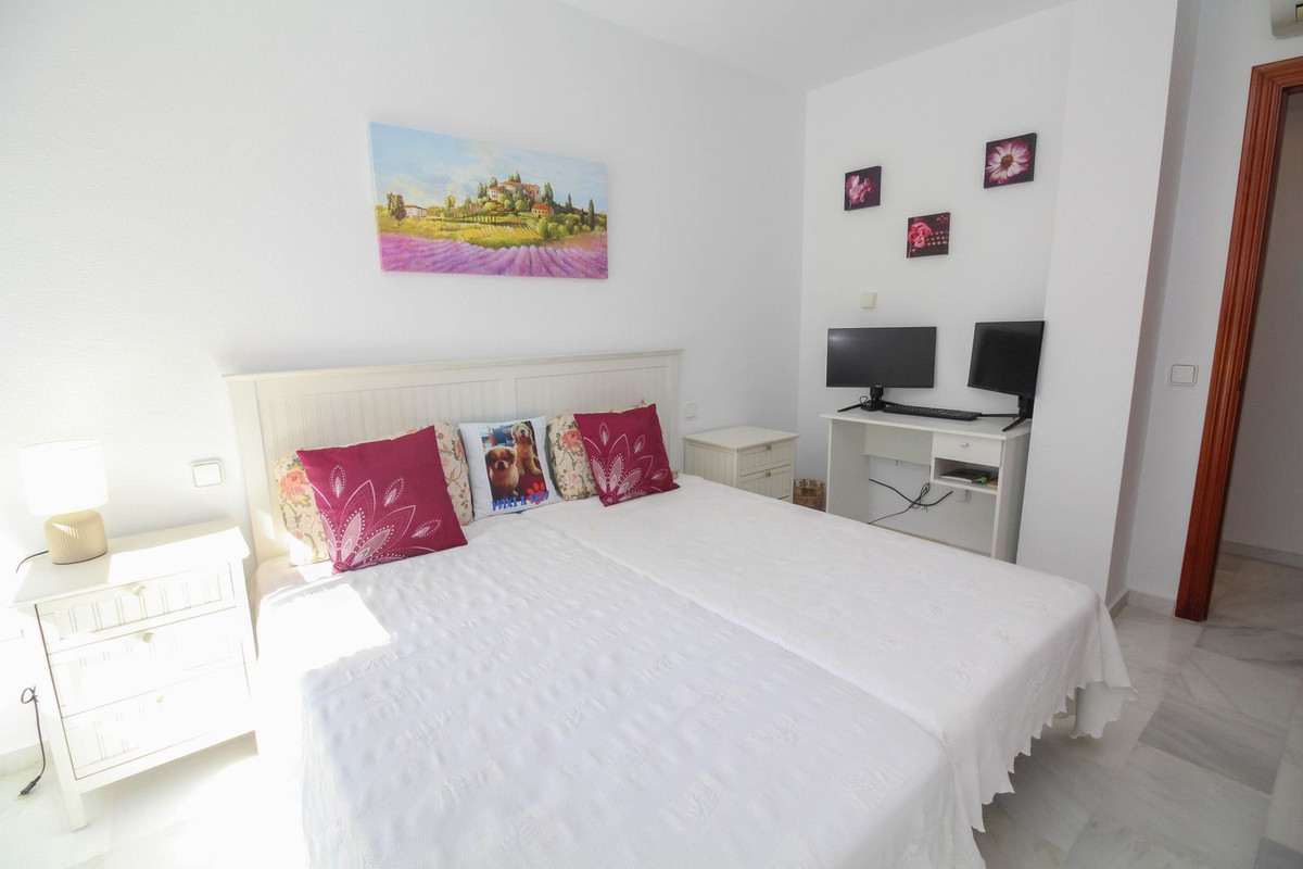 3 Bed Apartment for sale in El Chaparral Costa Del Sol, Málaga, Spain
