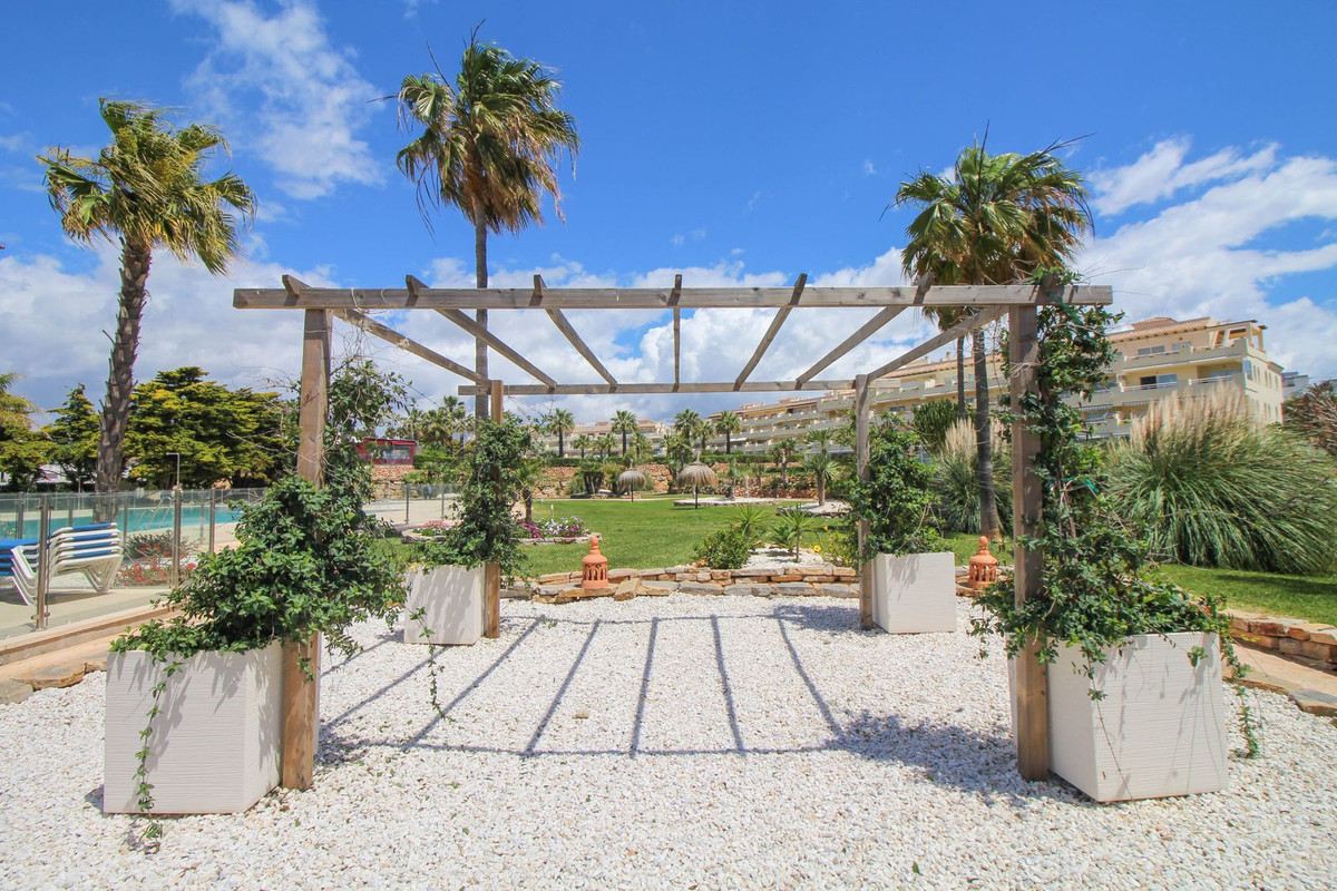 3 Bed Apartment for sale in El Chaparral Costa Del Sol, Málaga, Spain