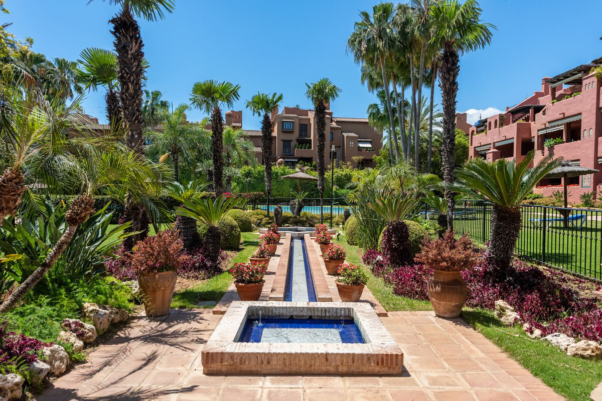 2 Bed Apartment for sale in Guadalmina Baja Costa Del Sol, Málaga, Spain